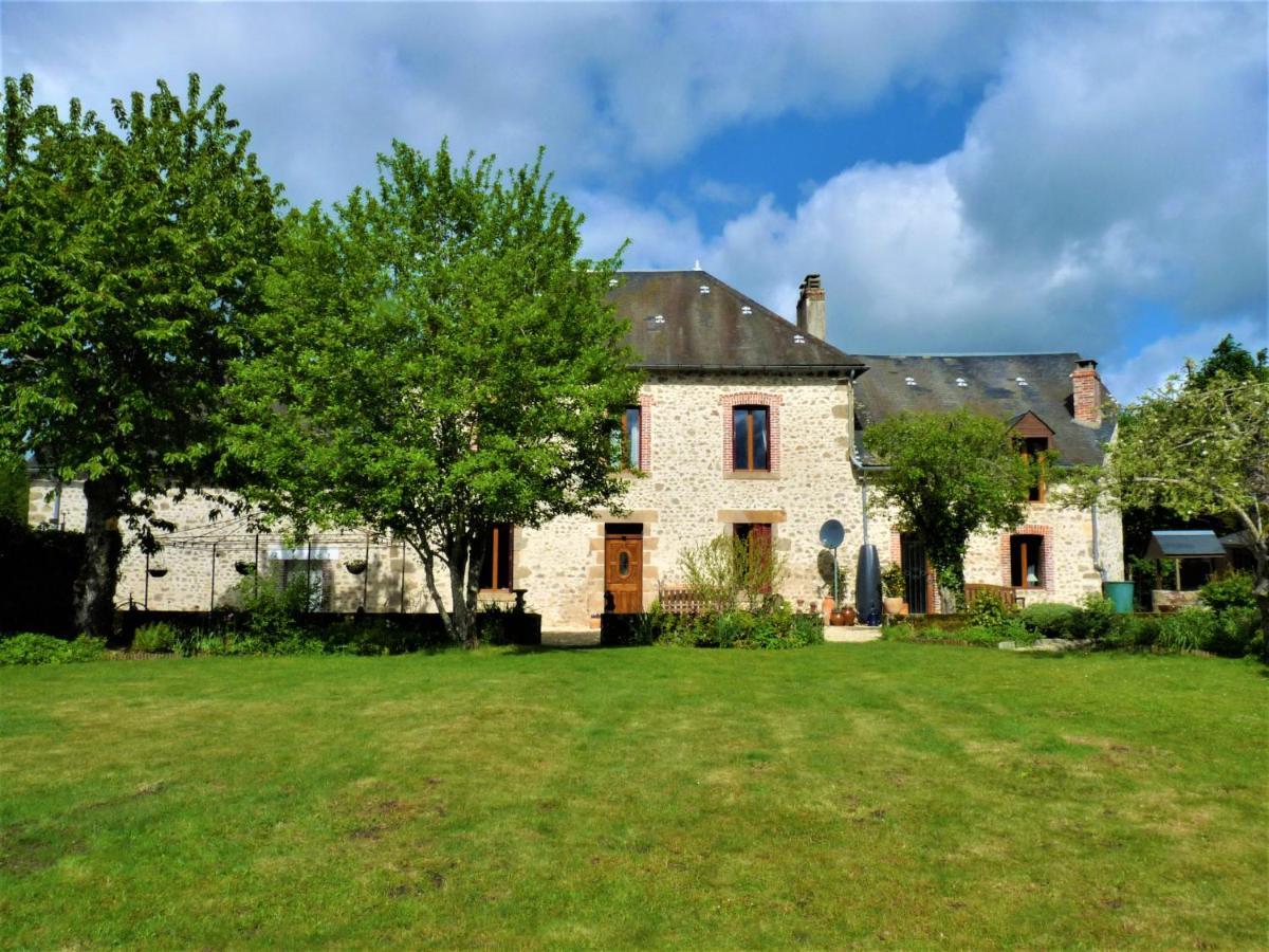 Een Prachtige Gite In Frankrijk Chez Gerard Vieilleville Exterior foto